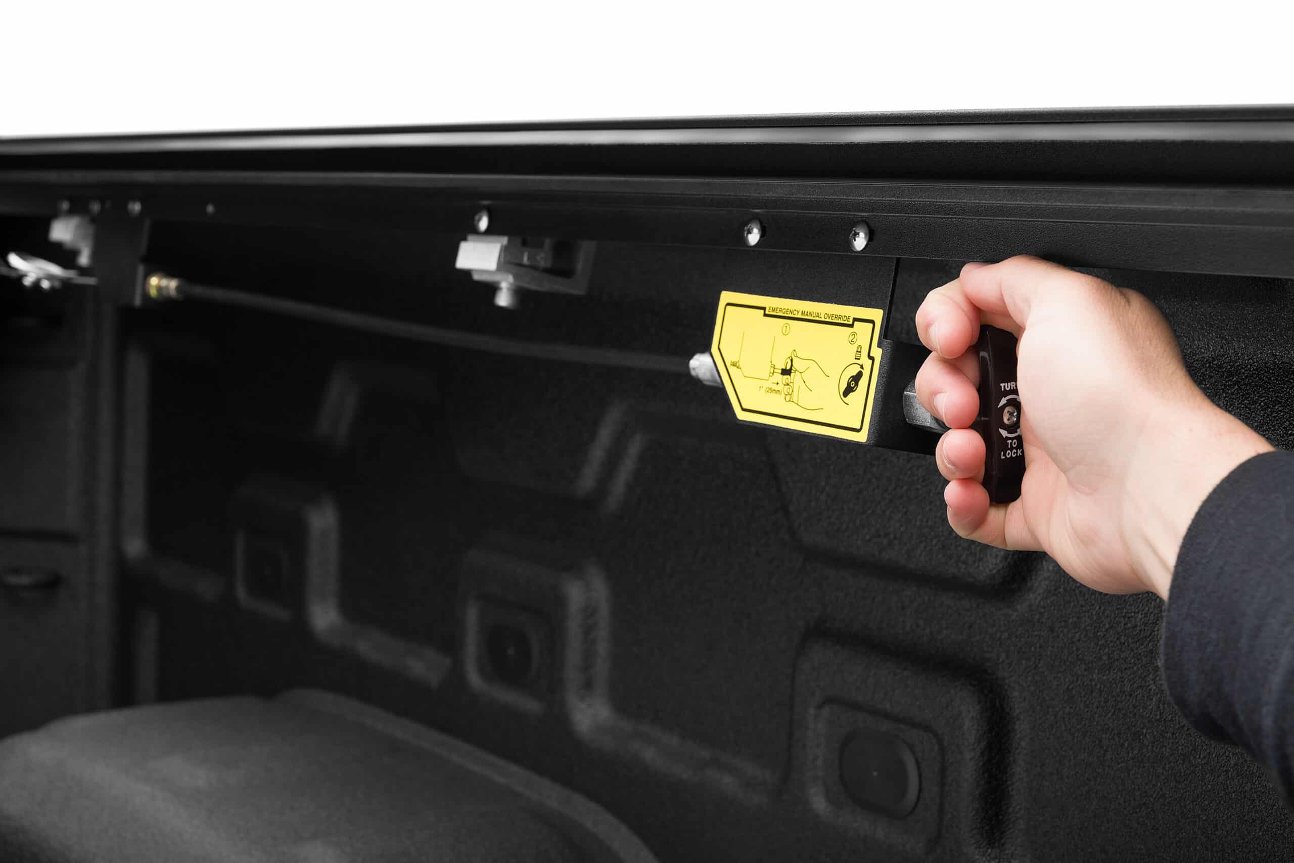 Tapa Retráctil Rollnlock Eléctrica Chevrolet New Silverado TRAILBOSS/HC/ZR2 D/C - Serie E-XT 2019-2025 - Imagen 5