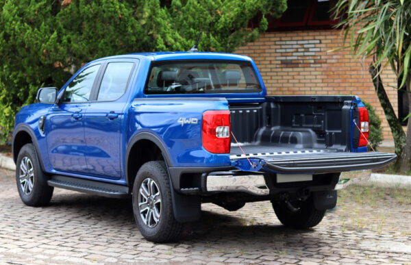 Cubre PickUp Bepo  Ford New Ranger XL/XLS/Raptor D/C - Bajo riel  2023-2025 - Imagen 2