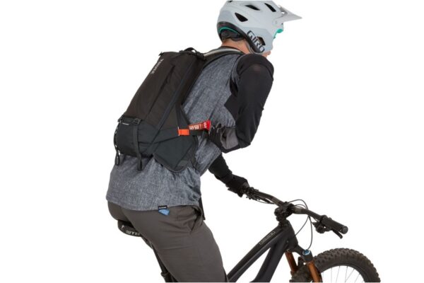 Mochila De Hidratación Thule Rail 8 Lts - Imagen 7